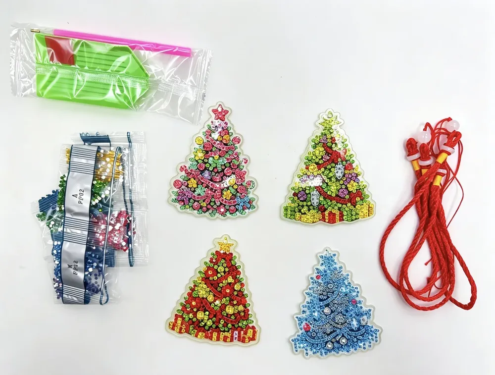 4er Set Diamantmalerei Baumschmuck für Weihnachten